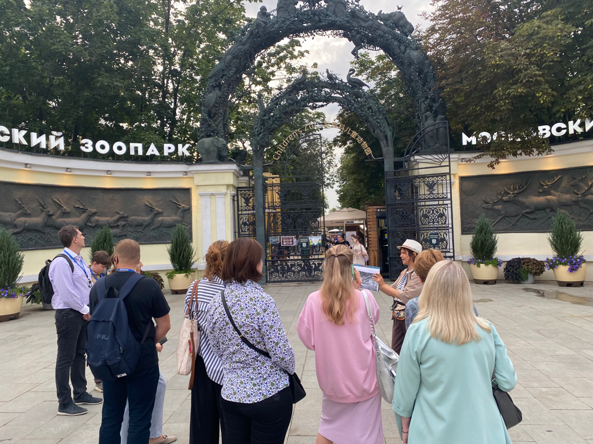 На этой неделе завершили цикл пеших экскурсий по району, в котором работаем и проводим сейчас большую часть жизни.
Больше 2 часов гуляли со Светланой Костиной к востоку от офиса Туризм | Сетка — социальная сеть от hh.ru