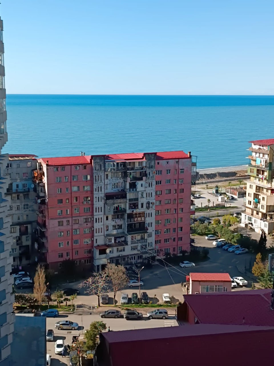 🤎🤎🤎🤎
Батуми, ул. 2-й тупик Ангиса, 8
📍Локация на карте
— В квартире сделали дизайнерский ремонт | Сетка — социальная сеть от hh.ru