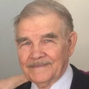 Юрий Бижов