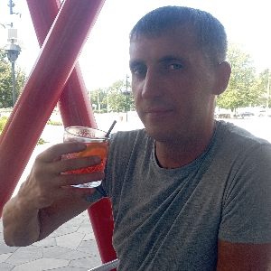 Александр Селищев