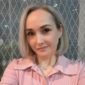 Марина Есенеева