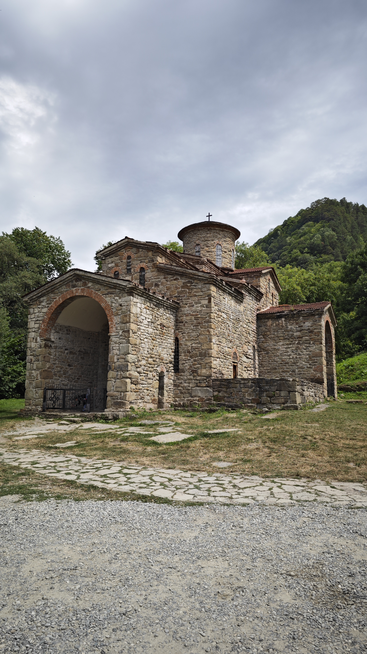 Аланские храмы в Теберде и Нижнем Архызе — уникальные памятники X-XI веков, наследие христианской истории на Кавказе | Сетка — социальная сеть от hh.ru