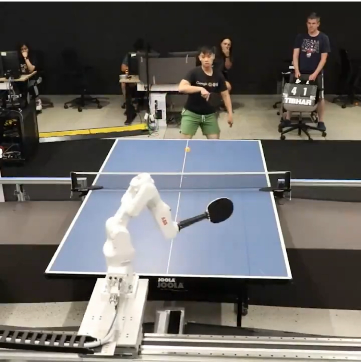 ⚡️DeepMind представила робота, способного играть в настольный теннис 🏓 🤖
Компания Google DeepMind представила робота, способного играть в настольный теннис на уровне человека-любителя | Сетка — социальная сеть от hh.ru