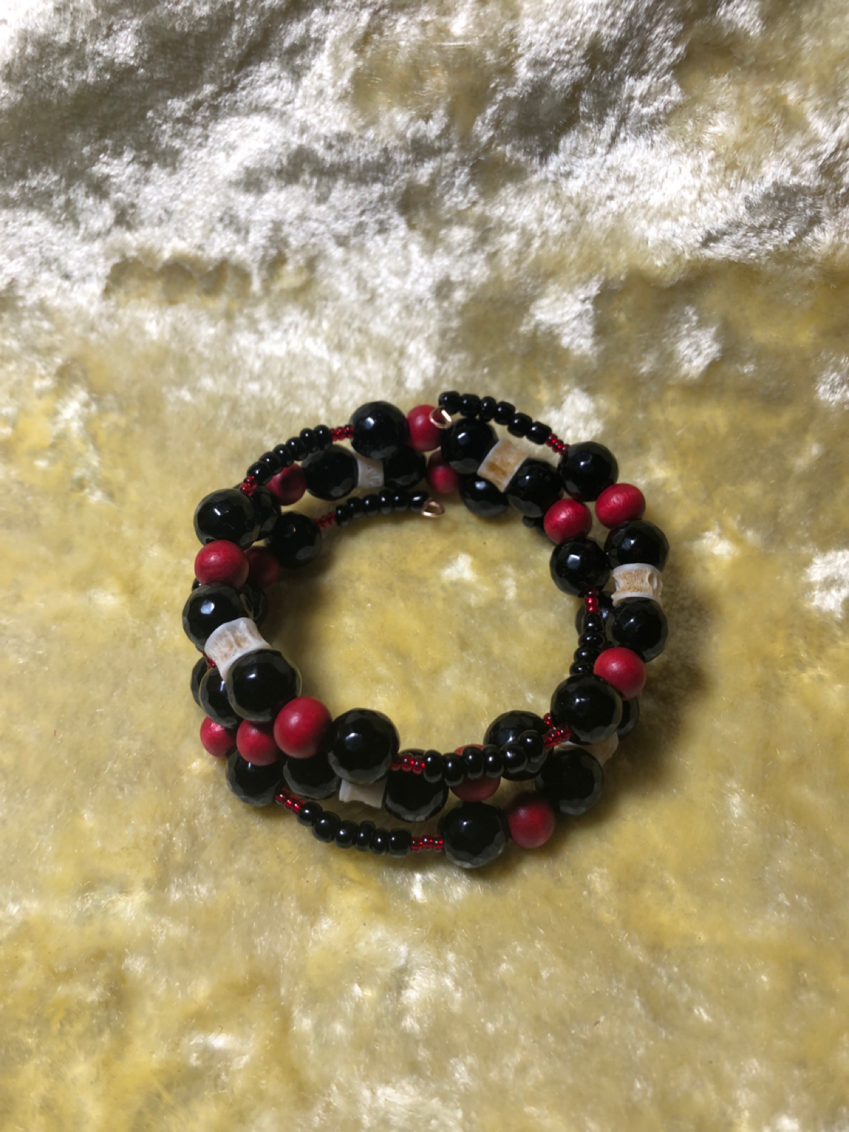 Готова к сотрудничеству)
#зарисовкиНадеждыSN
#рукоделиеНадеждыSN
#этника
#браслеты | Сетка — социальная сеть от hh.ru