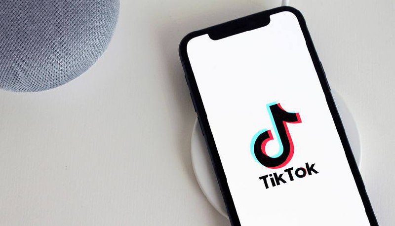 Amazon заключил партнерство с TikTok
Это позволит пользователям покупать товары маркетплейса, не покидая социальную сеть | Сетка — социальная сеть от hh.ru