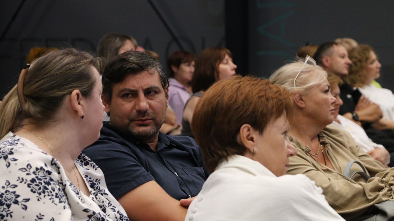 13.08.2024 в Ростове-на-Дону прошла совместная конференция Национального ювелирного союза и Ассоциации развития ломбардов | Сетка — социальная сеть от hh.ru
