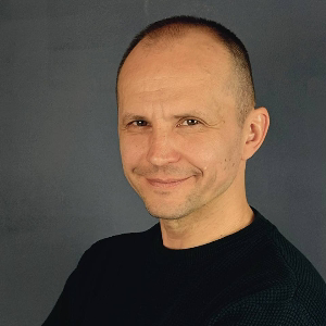 Вячеслав Глор