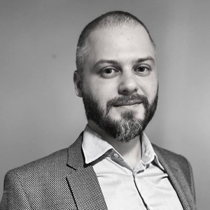 Михаил Резников