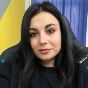 Полина Парамонова