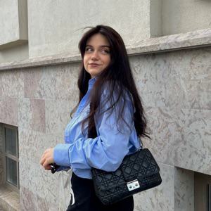 Полина Кривенчук | Сетка — социальная сеть от hh.ru