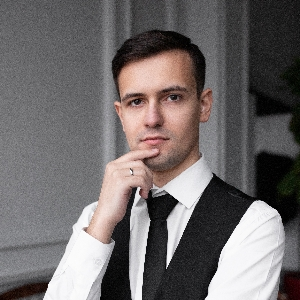 Михаил Попов