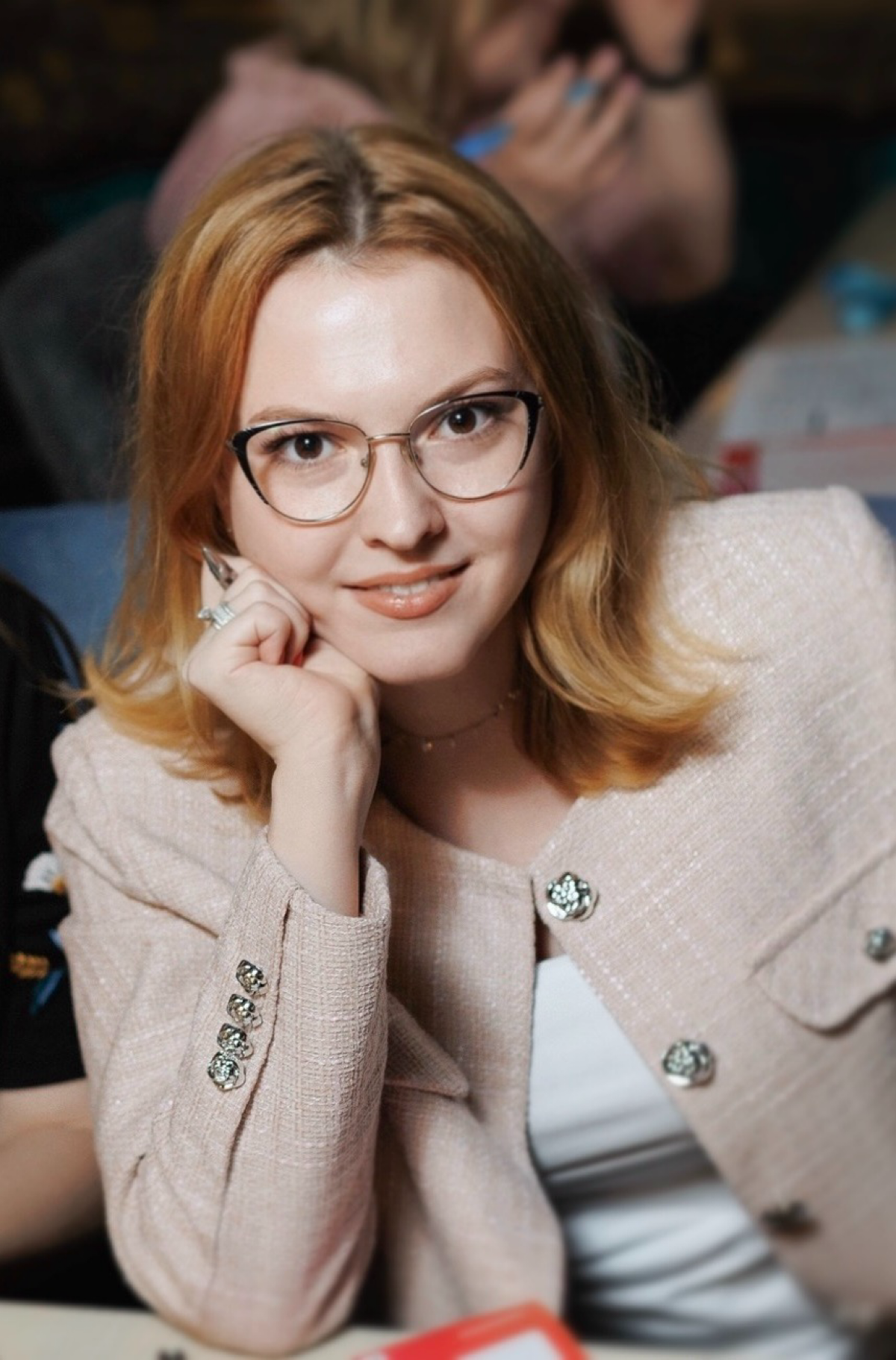 🖖🏻Всем привет! Меня зовут Мария, я руковожу отделом развития на ближнем востоке | Сетка — социальная сеть от hh.ru