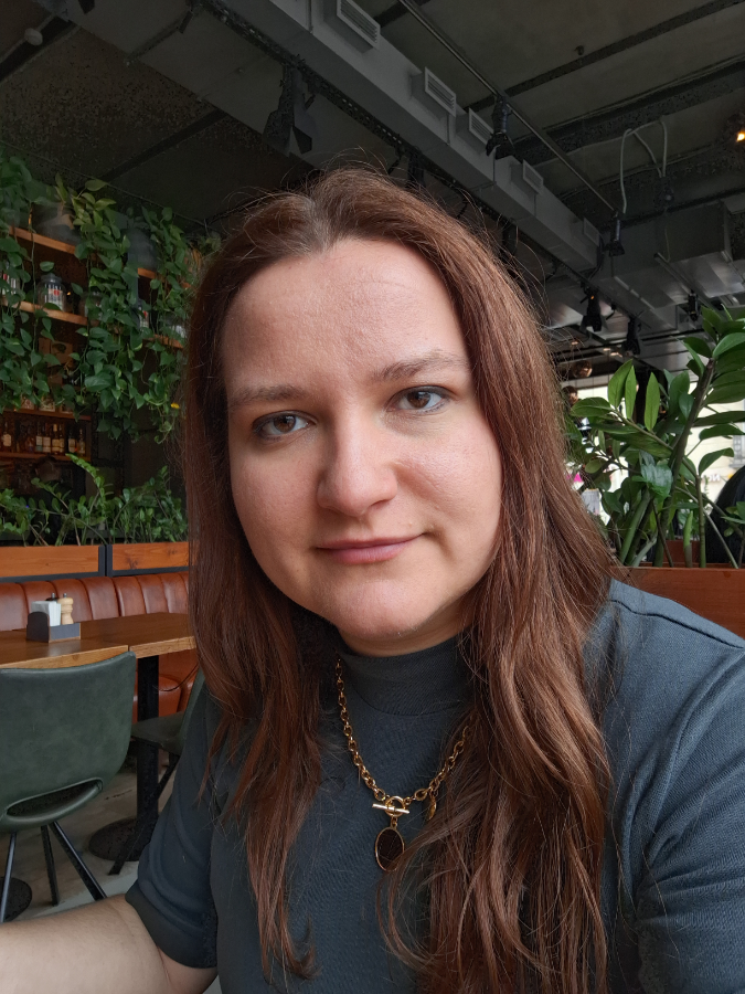 Всем привет, какие тут развернутые самопрезентации, что я не точно понимаю что писать🤗
Я скорее управленец, которому нравится обучать, строить процессы и помогать коллегам | Сетка — социальная сеть от hh.ru
