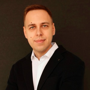 Александр Потапов