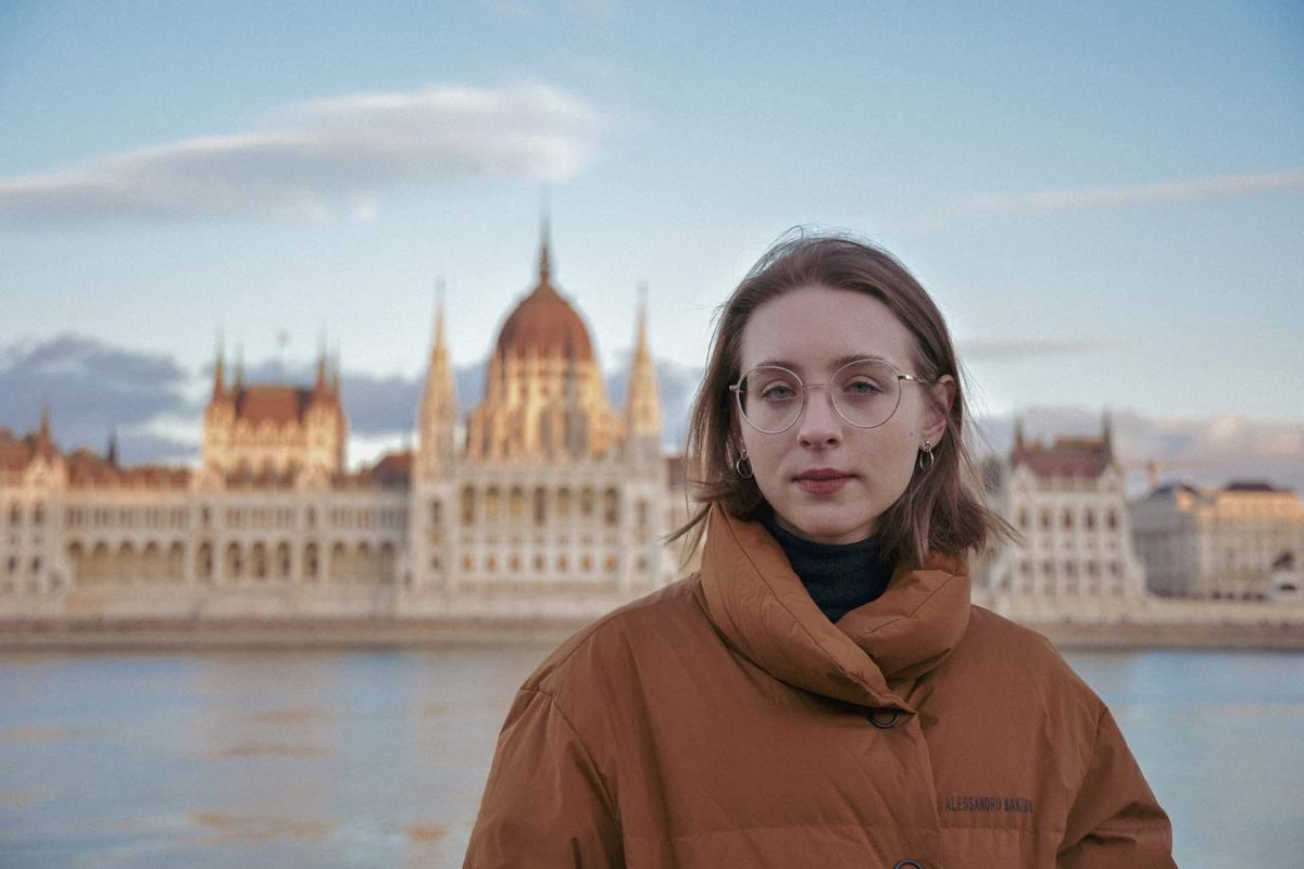 Анна Густова