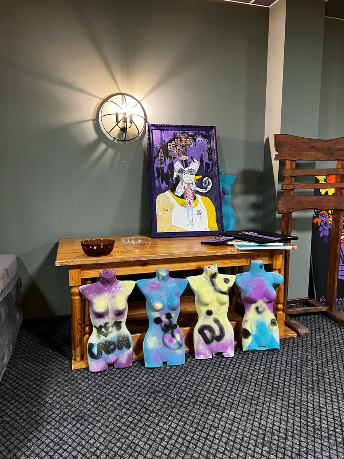 Делали вечеринку в родном городе, самые яркие события.
На видео интереснее, но хз как тут их грузить | Сетка — социальная сеть от hh.ru