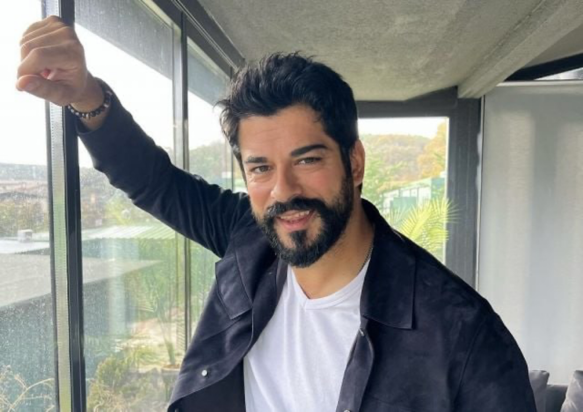 Бурак Озчивит и Рузиль Минекаев снимутся в новых «Ёлках»
25 августа в Альметьевске пройдут съемки фильма, а продолжатся уже в Москве. Релиз новогодней комедии запланирован на 19 декабря 2024 года. | Сетка — социальная сеть от hh.ru