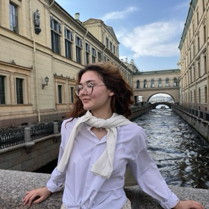 Луиза Адылханова