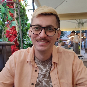 Николай Сазонкин | Сетка — социальная сеть от hh.ru