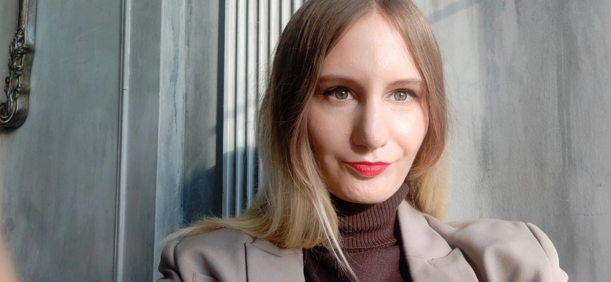 Для начала немного обо мне:

Сейчас работаю руководителем направления отдела соцмедиа Президентской академии (РАНХиГС);
Более 10 лет в SMM и Digital;
Работала в госсекторе, коммерции, агентствах и на ... | Сетка — социальная сеть от hh.ru