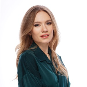 Алена Колесникова