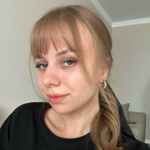 Олеся Овчарова