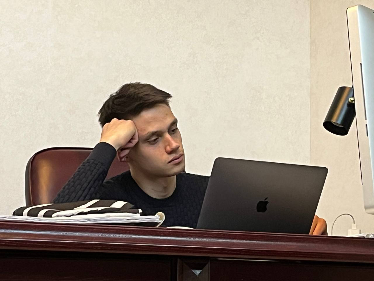 Привет, сетка! Меня зовут Василий- основатель Jetcode Agency | Сетка — социальная сеть от hh.ru