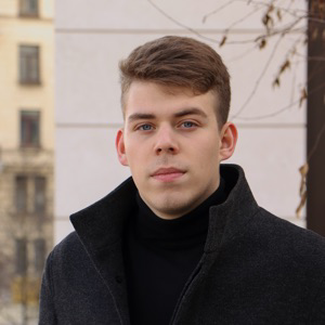 Стас Ларионов