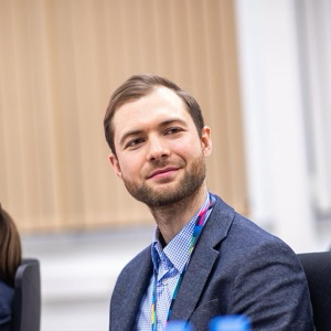 Сергей Книжук | Сетка — социальная сеть от hh.ru