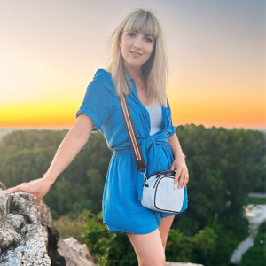 Елена Базарбаева