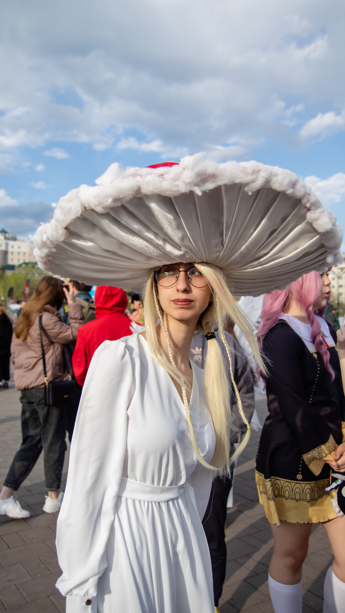 И я до сюда добрался. Всем привет, я фотограф из Читы, снимаю всякие концерты, мероприятия, даже жучков на свое окне.
Давайте знакомиться, общаться и обмениваться опытом | Сетка — социальная сеть от hh.ru
