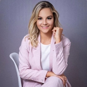 Юлия Каракаева