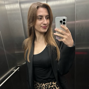 Анна Жукова | Сетка — социальная сеть от hh.ru