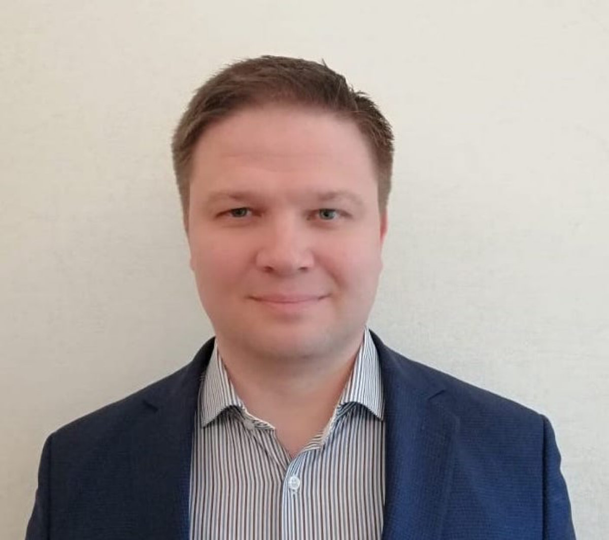 Oleg Dubovskii | Сетка — социальная сеть от hh.ru