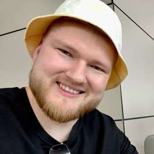 Денис Сахаров