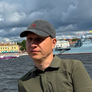Евгений Новиков