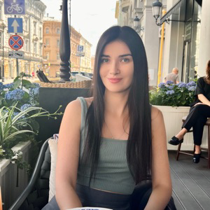 Елена Степанцева