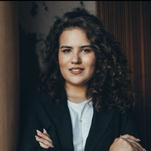 Анастасия Комова