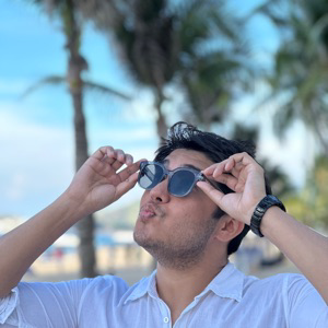 Ризабек Тенизов | Сетка — социальная сеть от hh.ru