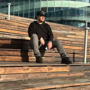 Максим Мухалов