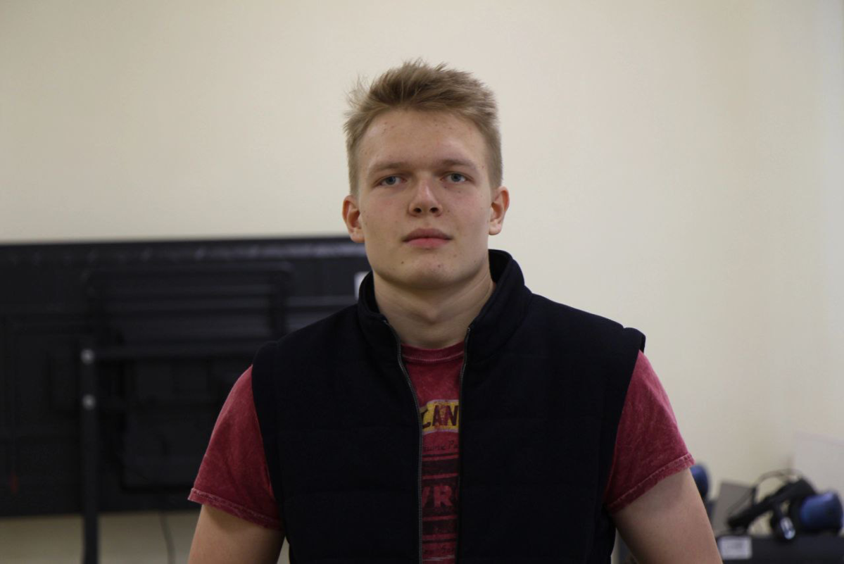 Владислав Карапузов