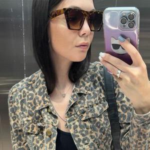 Юлия Вешнякова