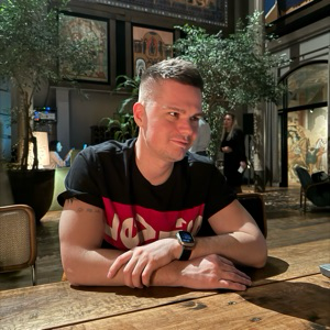 Андрей Каладжиди