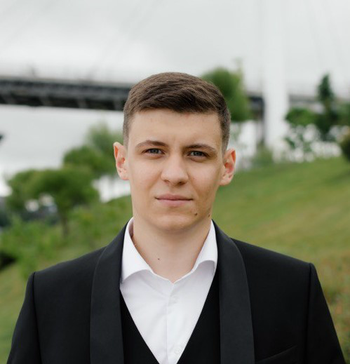 Андрей Болотин