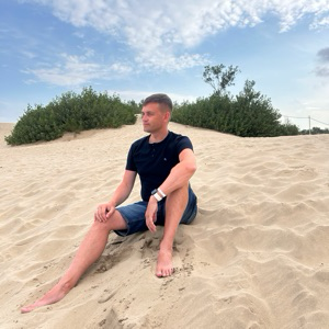 Александр Гренадеров