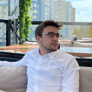 Олег Новиков