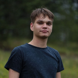 Павел Максимов