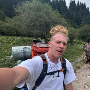 Артём Пужанов