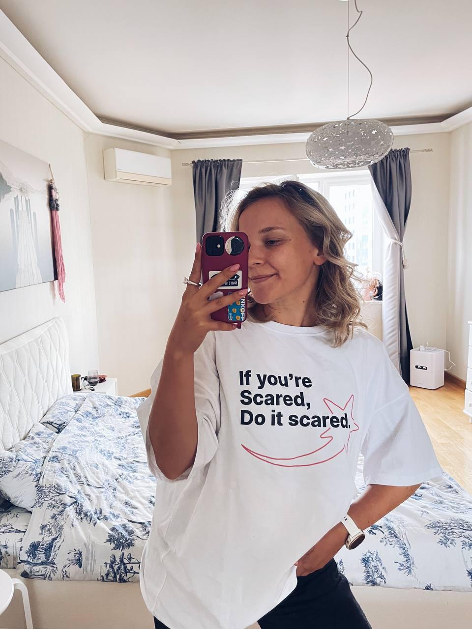 Ох как же меня всю жизнь бесит дурной мерч. Неносибельный, неюзабельный, красно-рыжий-фиолетовый, и вообще никакущий | Сетка — социальная сеть от hh.ru