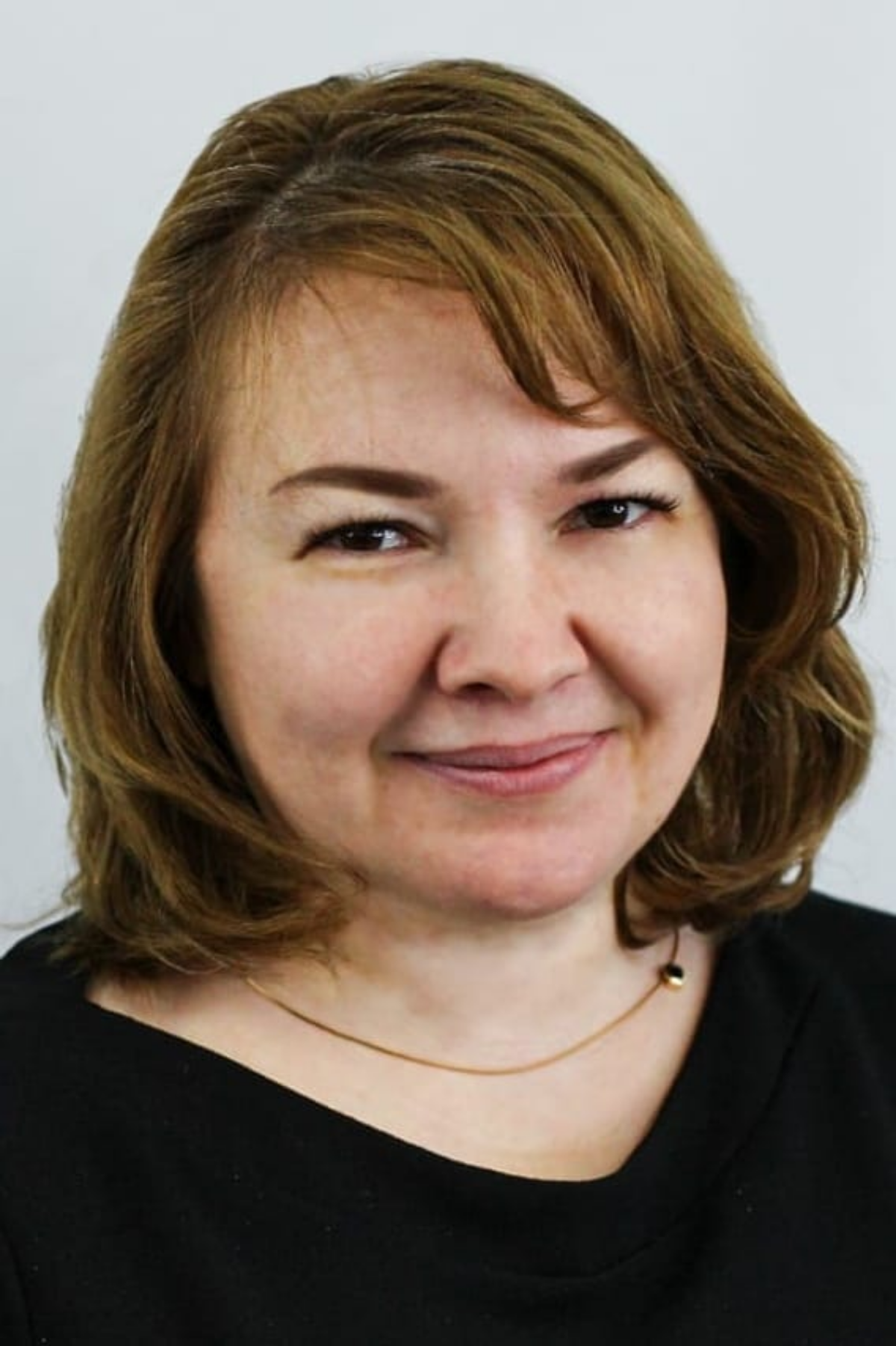 Luiza Razuvalova | Сетка — социальная сеть от hh.ru